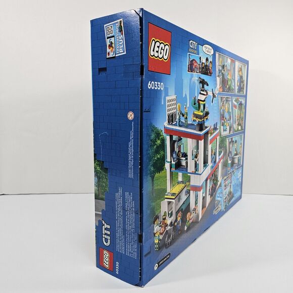 LEGO City Hospital 60330 – Retired Set, 816 Pieces, New Sealed - Picture 3 of 7